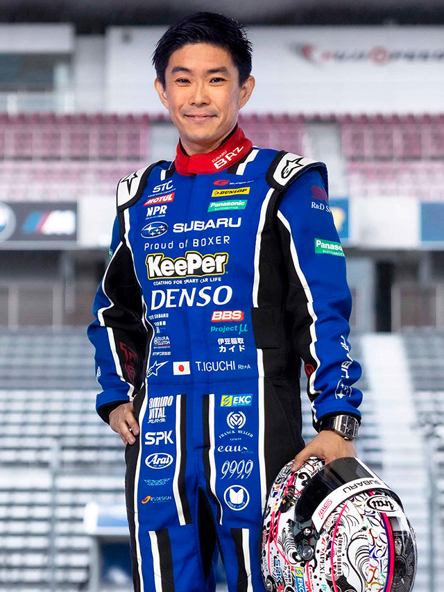 レーシングドライバー井口卓人選手