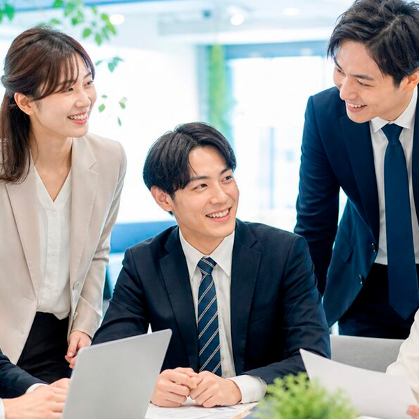 採用情報